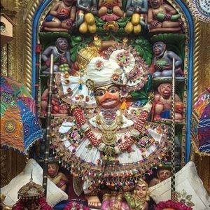 Meet your Posher, Saroj